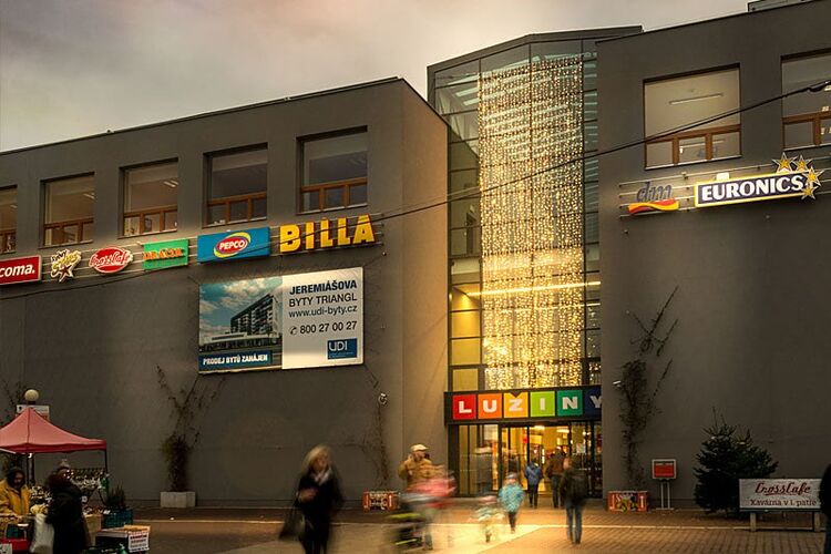 Centro Comercial - Lužiny, Praga, República Checa